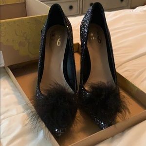 Glitter Pom Pumps